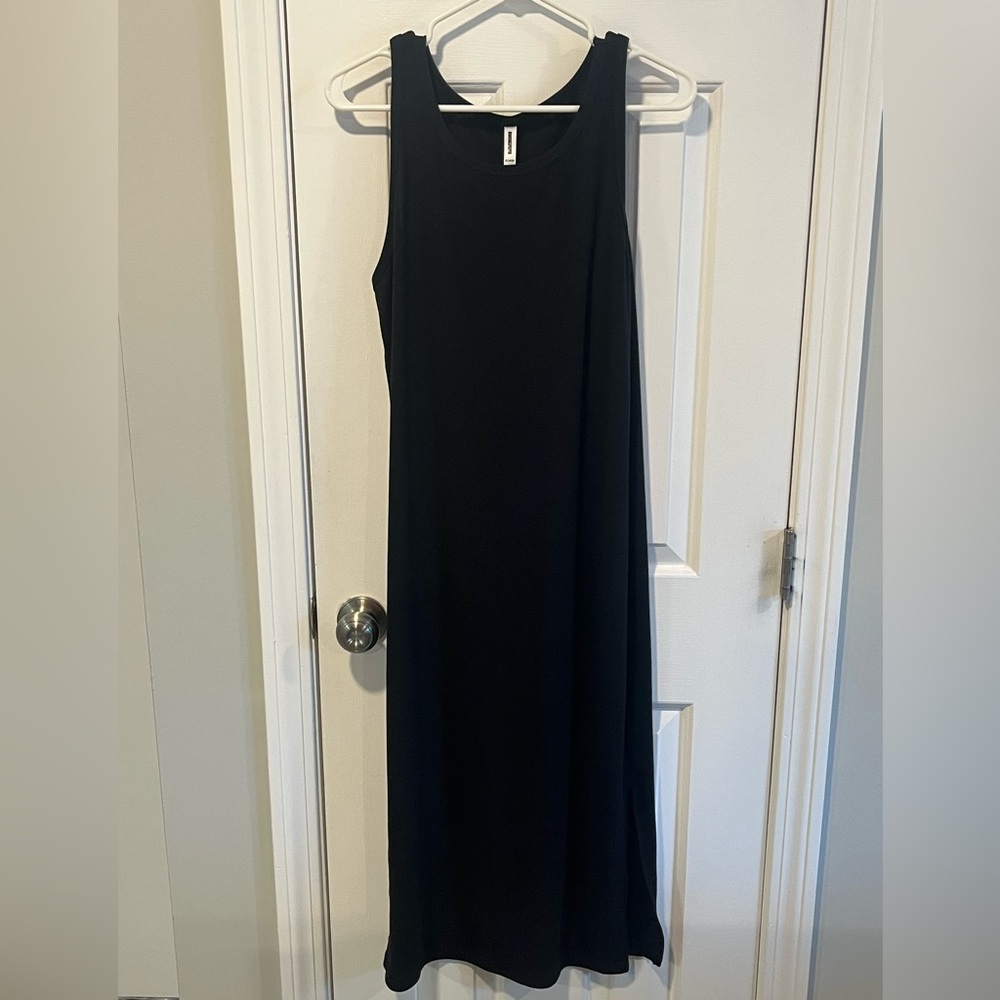 NWT Black Ribbed Tank Midi Dress